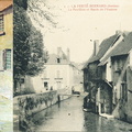 Le lavoir au bord de l'eau à La Ferté-Bernard